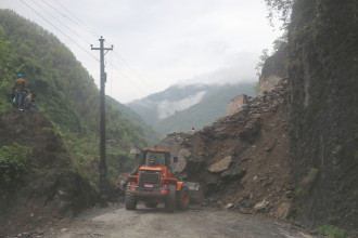 पहिराले दार्चुला-गोकुलेश्वर सडकखण्ड अवरुद्ध